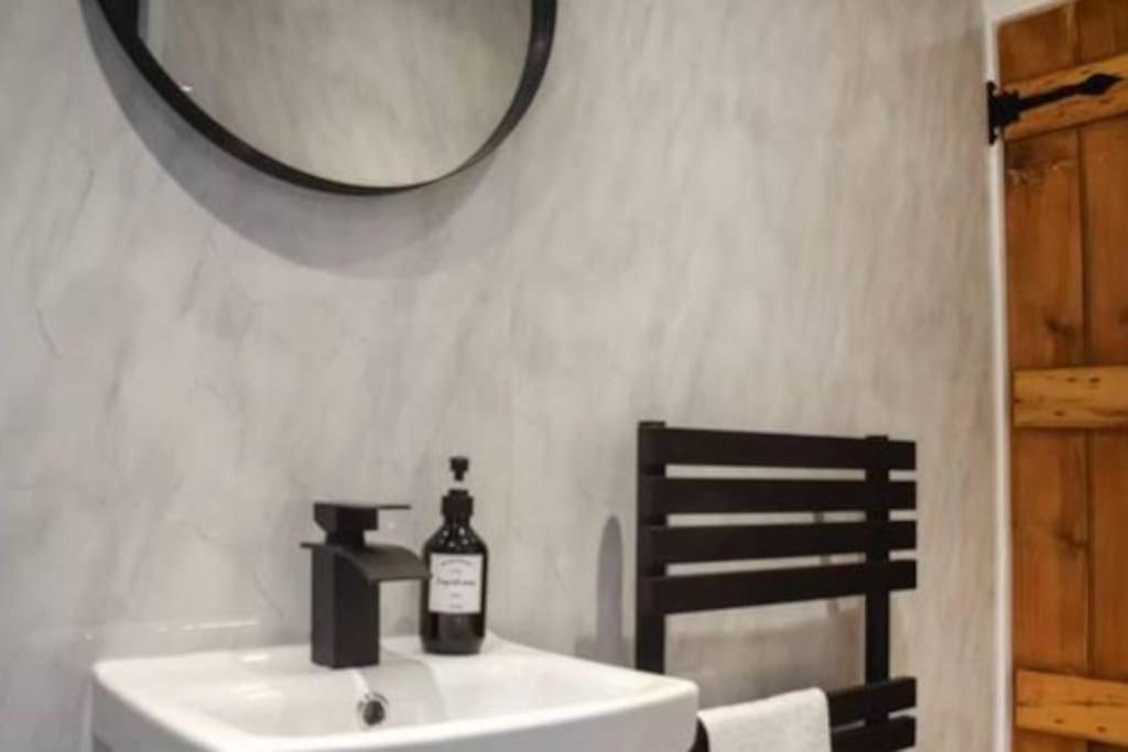 Beautiful Renovated Cottage In Mersham Ashford Kent 외부 사진
